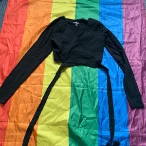 Hollister cropped long sleeve size S